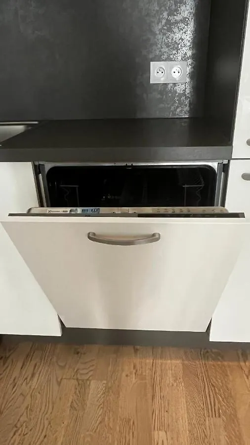 Residence Garden Tower - 8 Min Do Centra, Garaz Prague Apartment