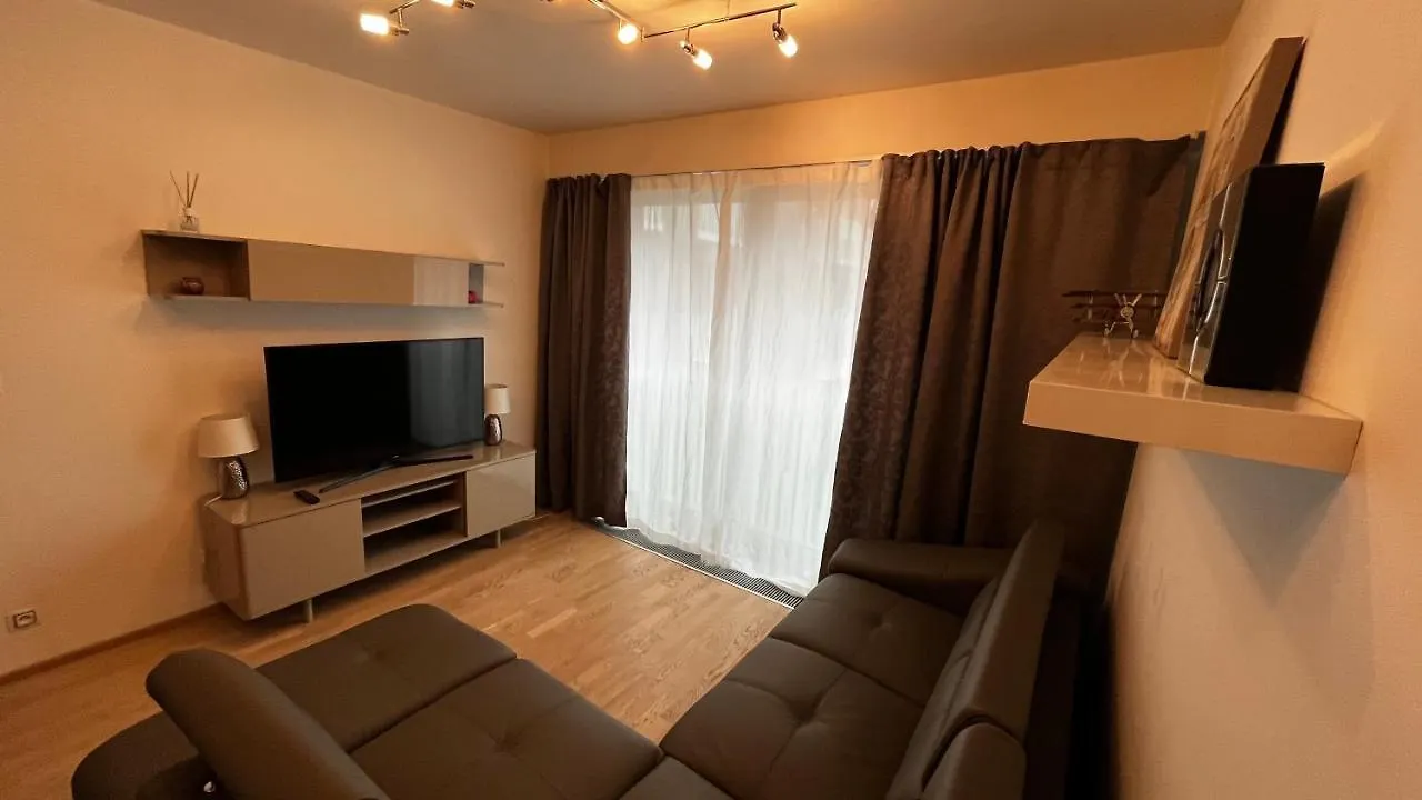Apartment Residence Garden Tower - 8 Min Do Centra, Garaz Prague Czech Republic