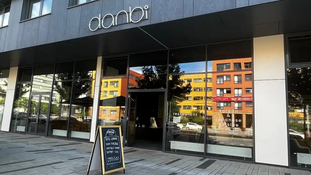 Apartment Residence Garden Tower - 8 Min Do Centra, Garaz Prague Czech Republic